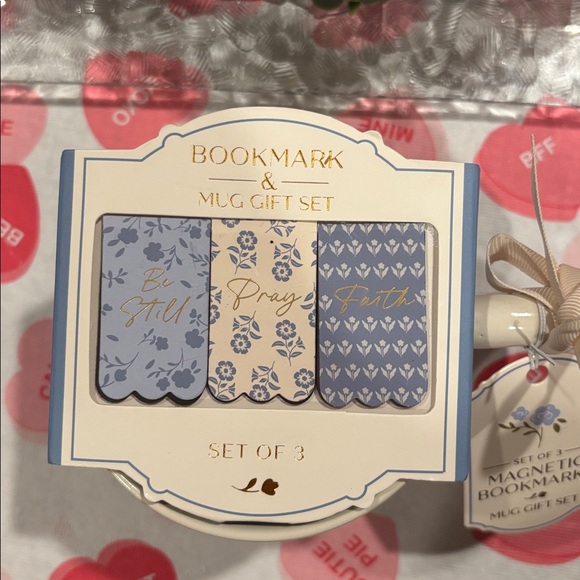 Sunday Morning Ceramics “She is Strong” Scripture Mug W/ 3 Boommarks - Picture 2 of 3